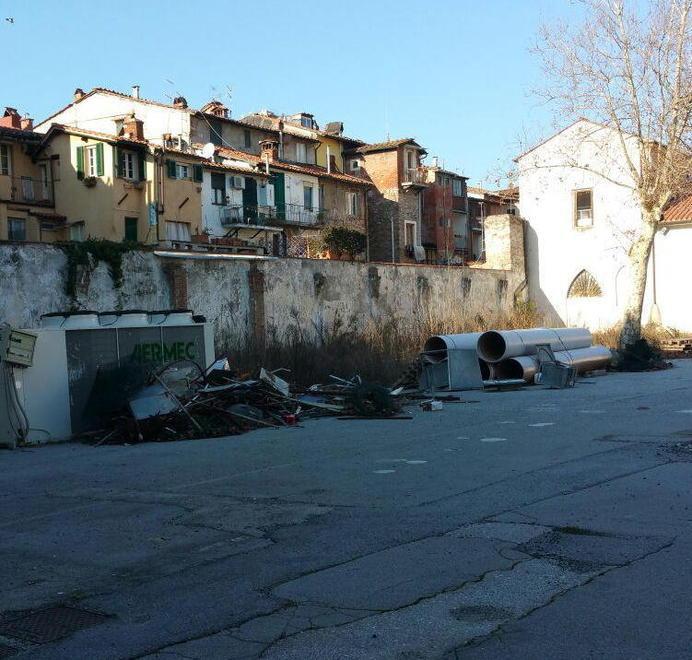Un’area parcheggio da 85 posti auto nell’ex Lorenzini