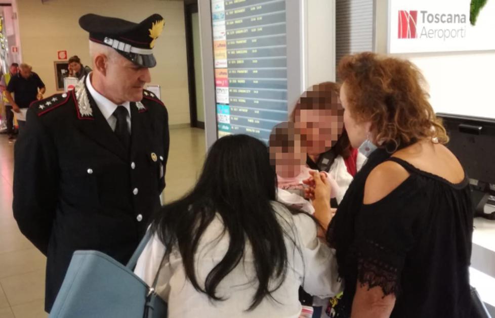 La bimba rapita dai genitori è stata riportata in Italia 
