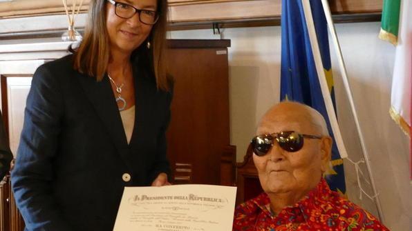 Il maestro del buddismo Norbu è diventato commendatore