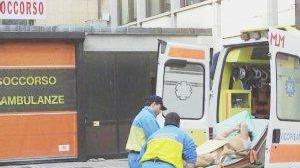 Sopra il primario del reparto Fabio Daviddi In alto l’arrivo di un paziente al pronto soccorso