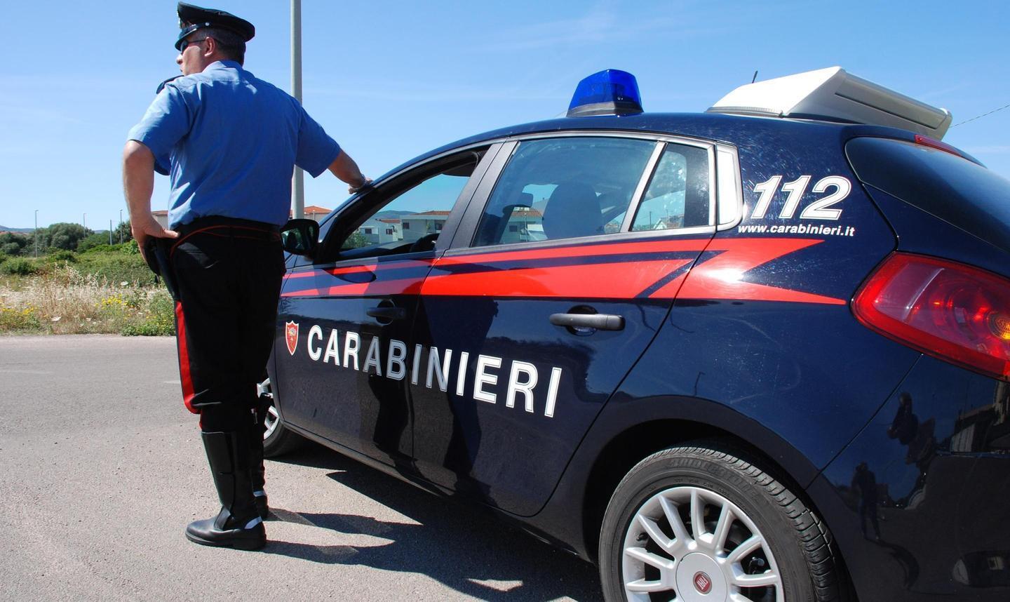 Va in cimitero, le rubano la borsa con 150 euro