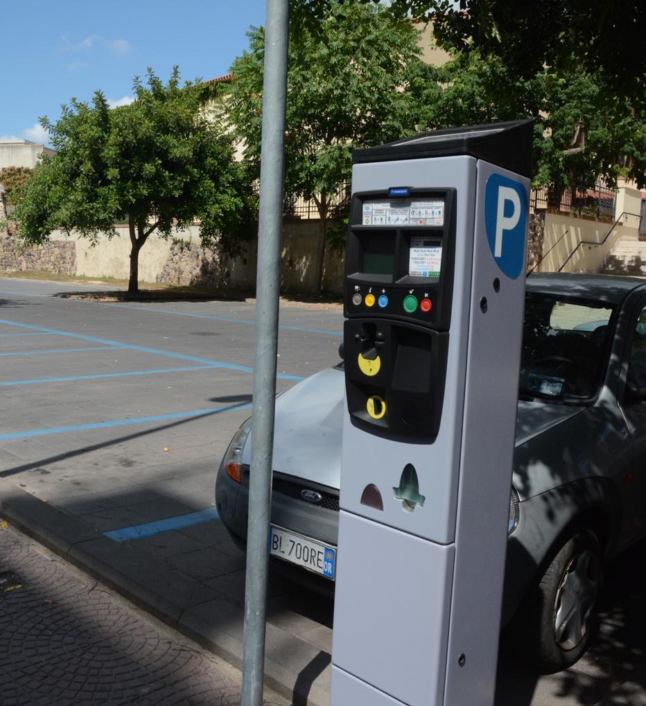 Sosta a pagamento L’opposizione attacca «Servizio a metà»
