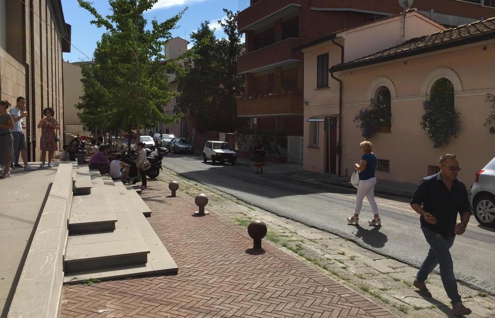 Inseguimento con sparo per bloccare i fuggitivi 