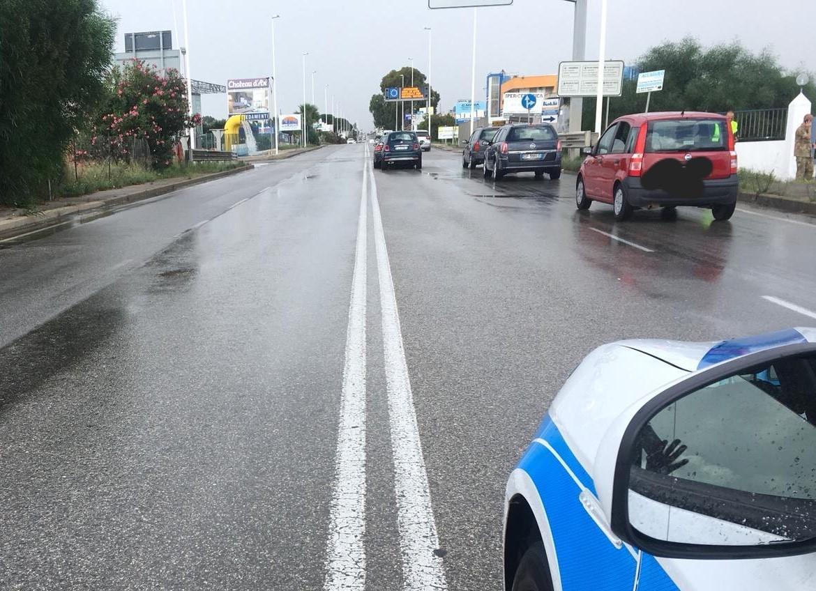 L'incidente in viale Monastir (foto Mario Rosas)