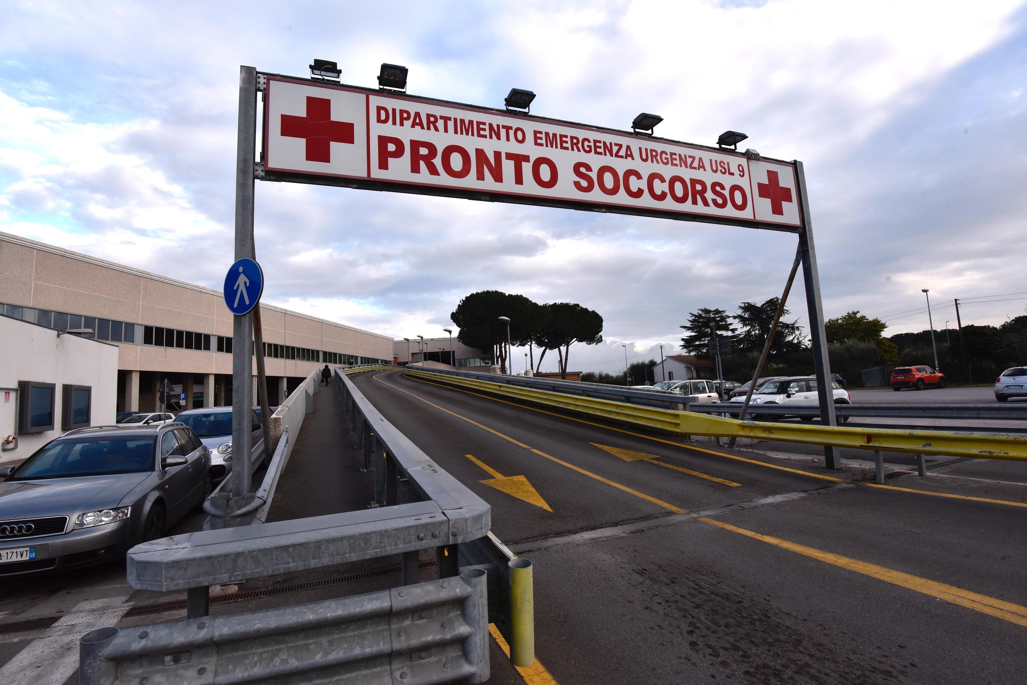 L'ingresso del pronto soccorso di Grosseto (foto Agenzia Bf)