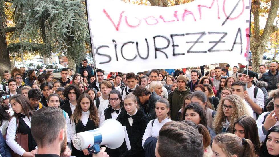 Studenti in rivolta all’Alberghiero «Noi, pronti a non entrare»