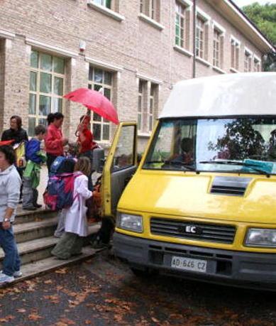 Scuolabus, tante rinunce è stato riaperto il bando 