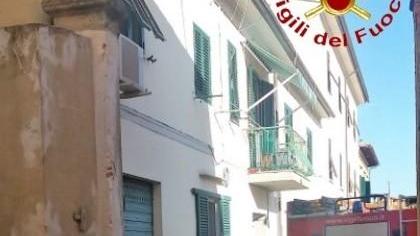 Giù cornicione, strada chiusa
