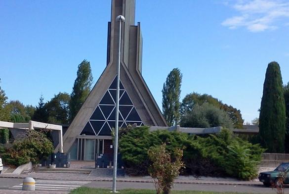 Cimiteri, nuovo gestore «Faremo tanti lavori Garantisco sull’onore» 