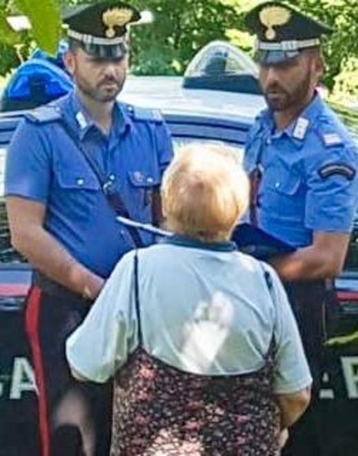 La tecnica dell’abbraccio colpisce altri anziani Denunciate due giovani