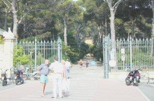 L’ingresso del parco di villa Corridi