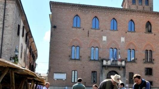 Apre la Sagra dell’uva: Castelvetro alza i calici per il suo Grasparossa
