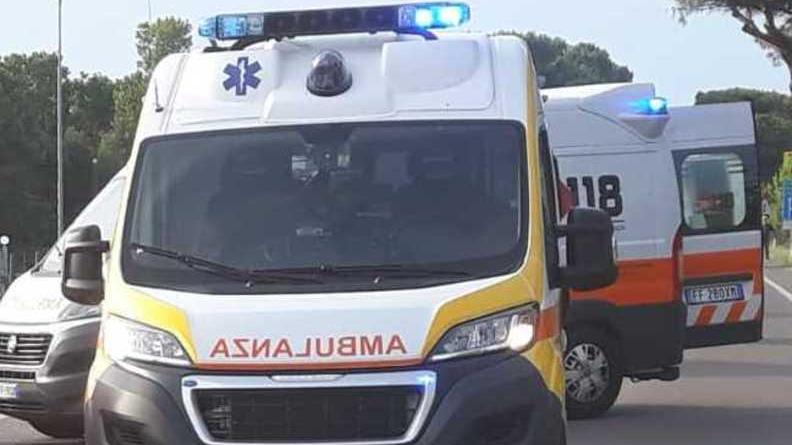 San Cesario. Infermiere soccorre feriti in un incidente. Offeso dai passanti