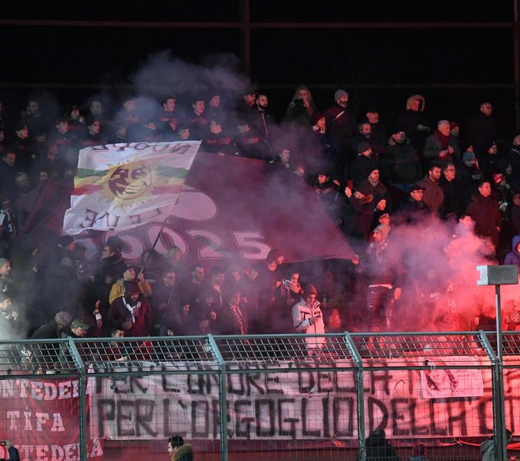 Granata, esordio in notturna Domenica sera c’è il Novara 