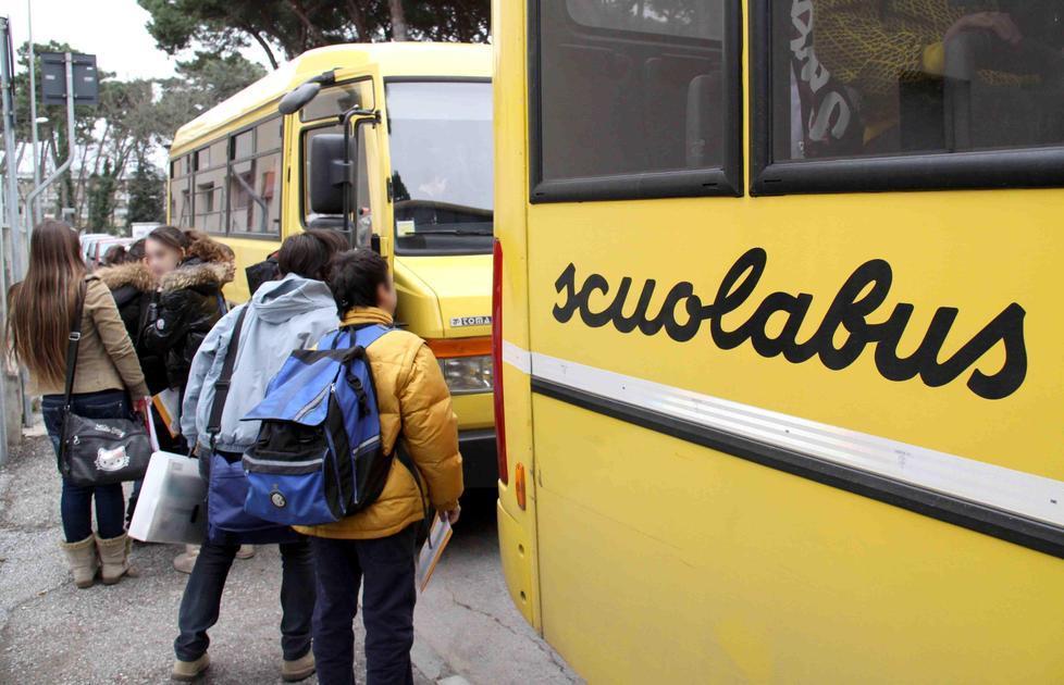 Scuolabus, deserto il bando per la gestione del servizio 