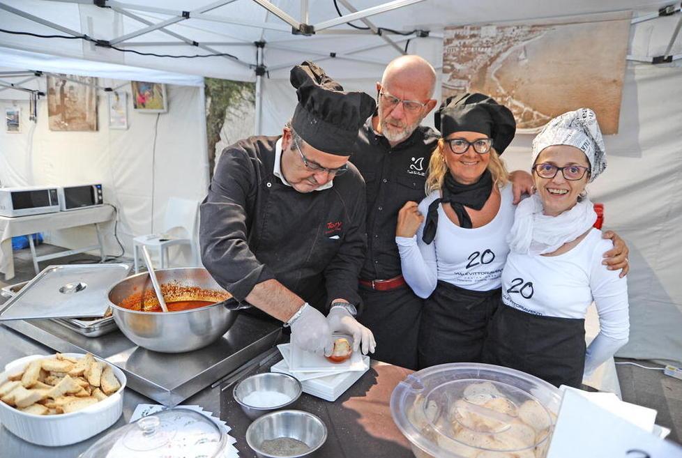 Festa del Pescatore Marina celebra la buona cucina e gli antichi mestieri 