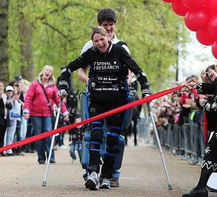 Robotic Rewalk Race In gara con l’esoscheletro per abbattere le barriere