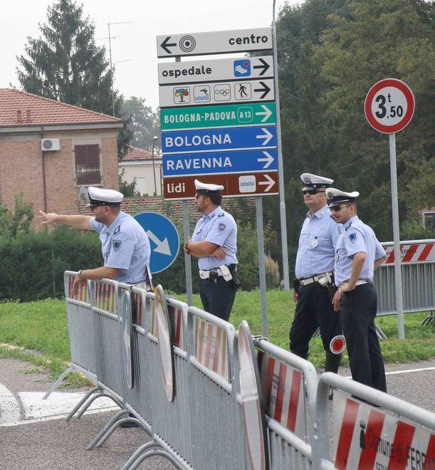 Viadotto chiuso per lavori Scoppia il caos per la viabilità 