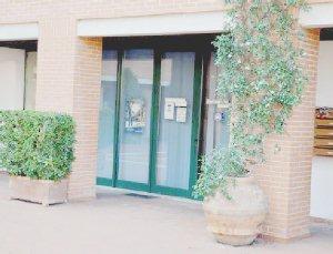 L’ingresso dell’agenzia assicurativa Lloyd