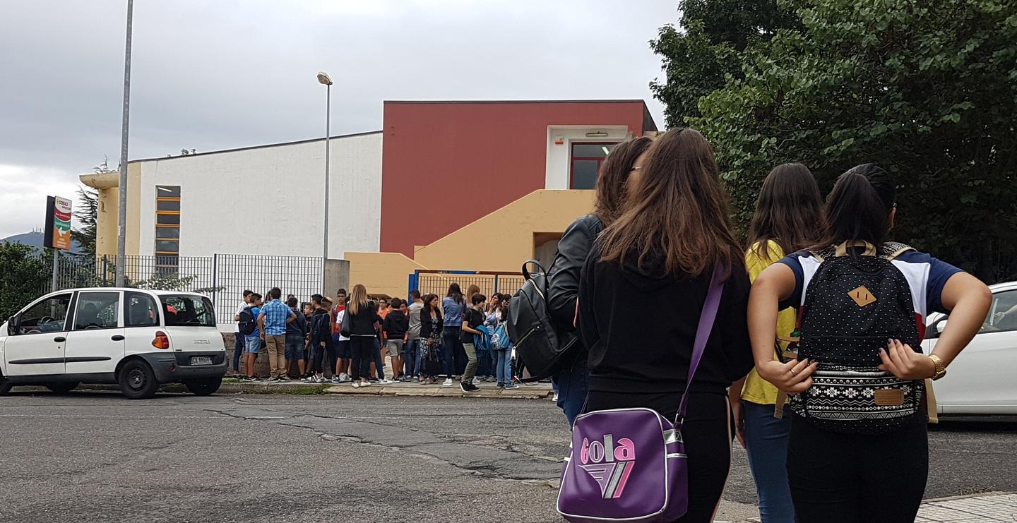 Ripartono le scuole tra mille difficoltà 
