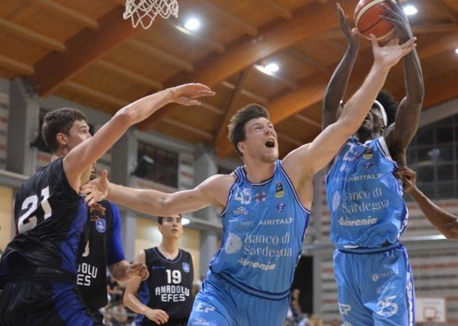 Basket champagne: c’è Dinamo-Milano 