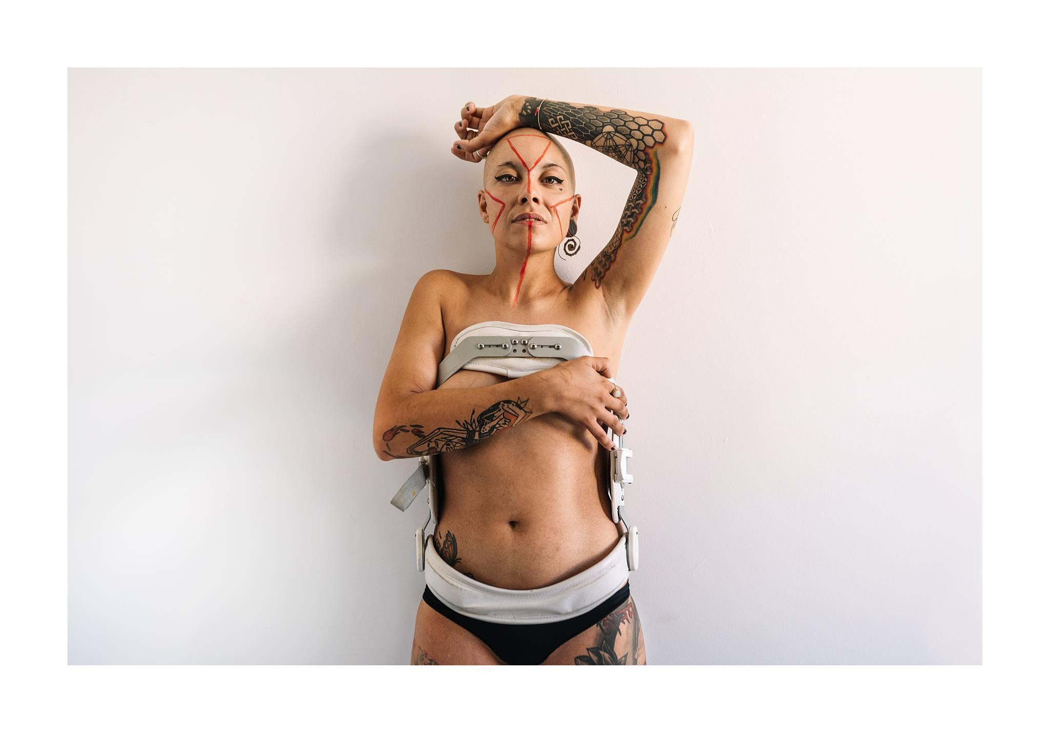 Difetti, cicatrici e pregiudizi: ecco le foto che mettono a nudo la bellezza interiore 