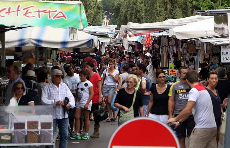 Mercato, altro giro di valzer Torna l’ipotesi viale Roma 