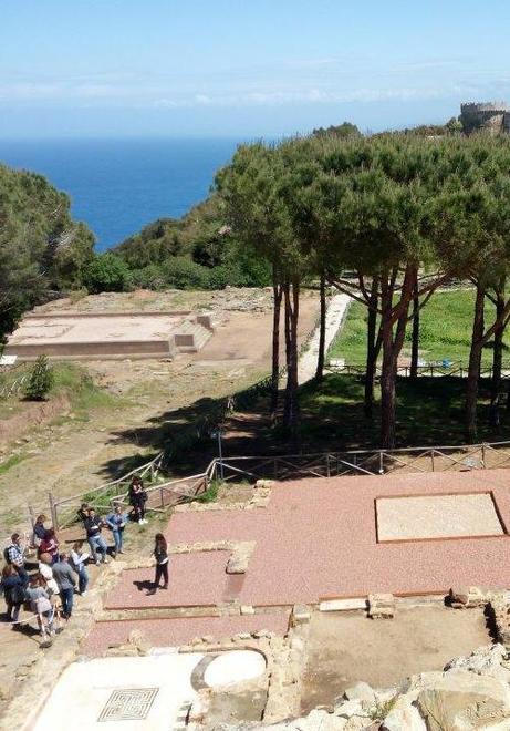 Un tour nella storia grazie alla passeggiata tra Baratti e Populonia 