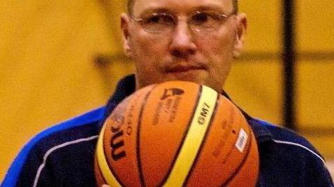 Alla Dinamo Basket arriva coach Referendario In via Nievo le partite