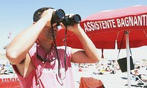 Controlli a tappeto sulla sicurezza in mare Nel mirino della guardia costiera i bagnini