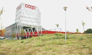 Il centro commerciale di Santa Maria dove le due donne sono state sorprese a rubare
