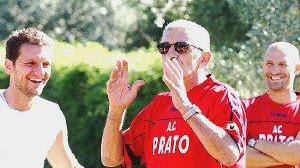 Corrado Orrico con Pagliuca e, alle spalle, Andrea Bellini