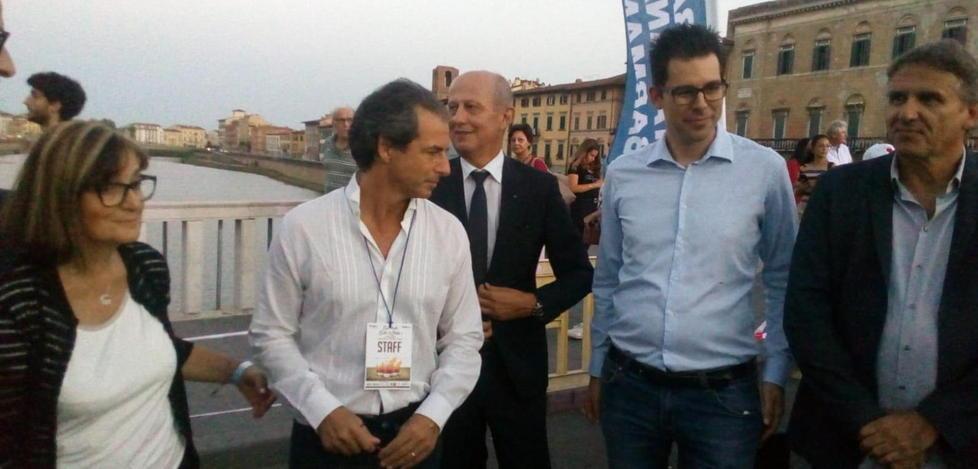 Musica, allegria e solidarietà sul Ponte di Mezzo 