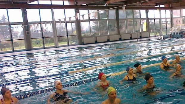 Piscina, la gestione resta pubblica Mercoledì la riapertura