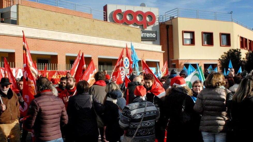 Unicoop, si va allo sciopero contro i tagli in busta paga