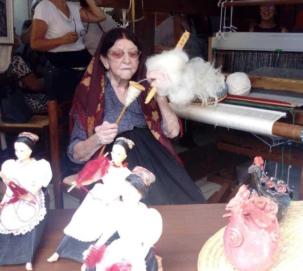 L’arzilla nonnina di Dorgali regina delle Cortes apertas 