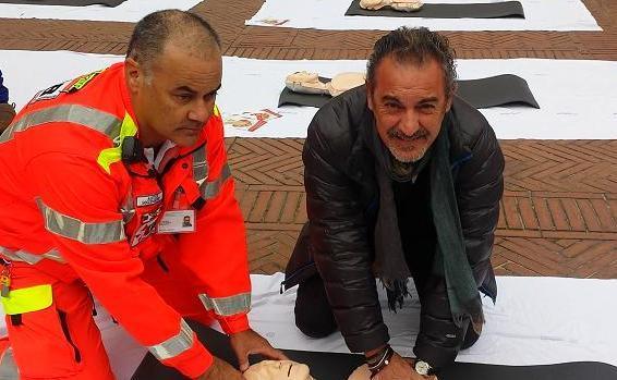 Colpito da infarto mentre è al ristorante Tragedia evitata grazie all’app salvavita