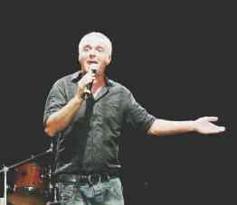 Giorgio Panariello: a Montignoso lo criticano