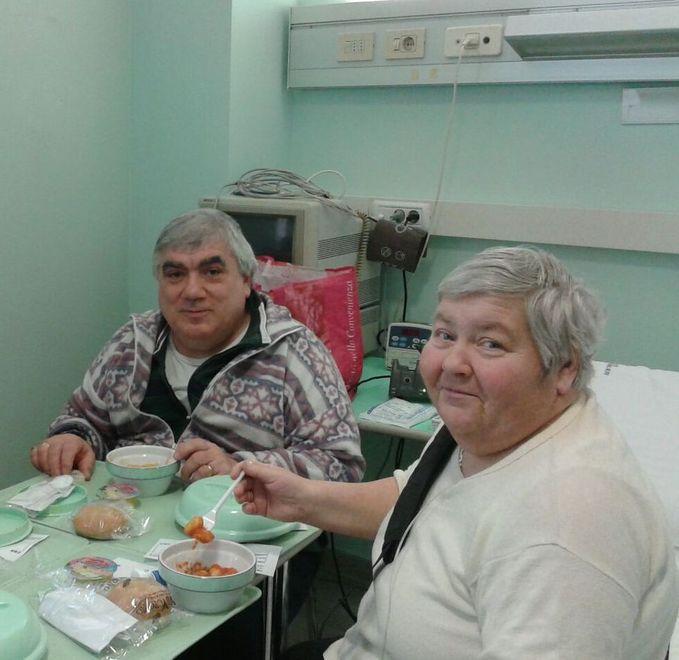 La 58enne Anna Maria Marastoni con il marito Ercole Falchi 