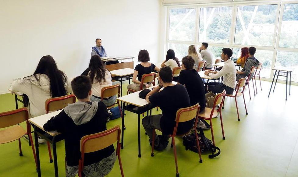 Festa e soddisfazione Un edificio modello