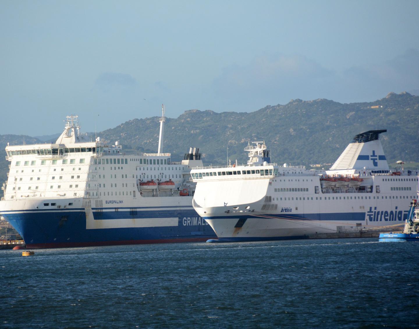 «Tirrenia vende le navi ai giapponesi»