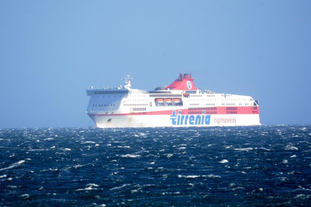 Guerra dei mari, Onorato contro Grimaldi: "C'è lui dietro le azioni di Mauro Pili"