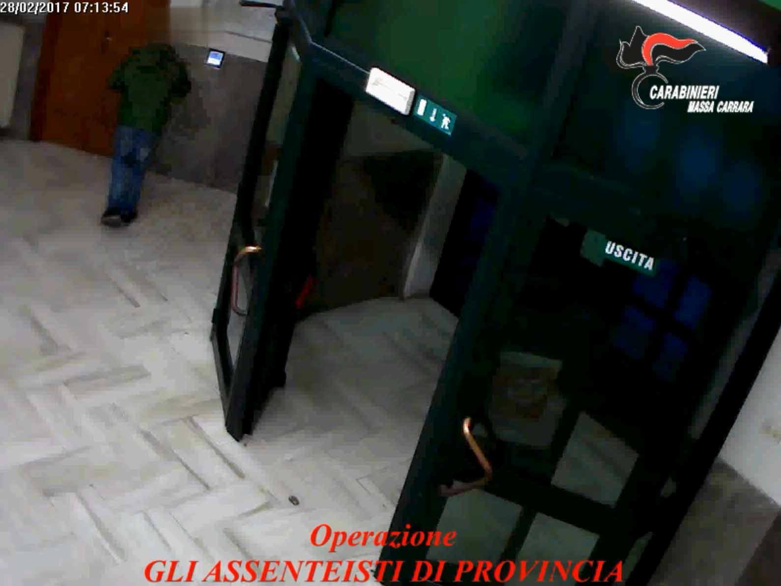 Maxi inchiesta assenteismo, primi chiarimenti dei dipendenti: «Fuori perché non c’era da fare» 