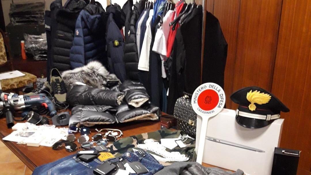 La refurtiva trova nell'abitazione di madre e figlio a Iolo
