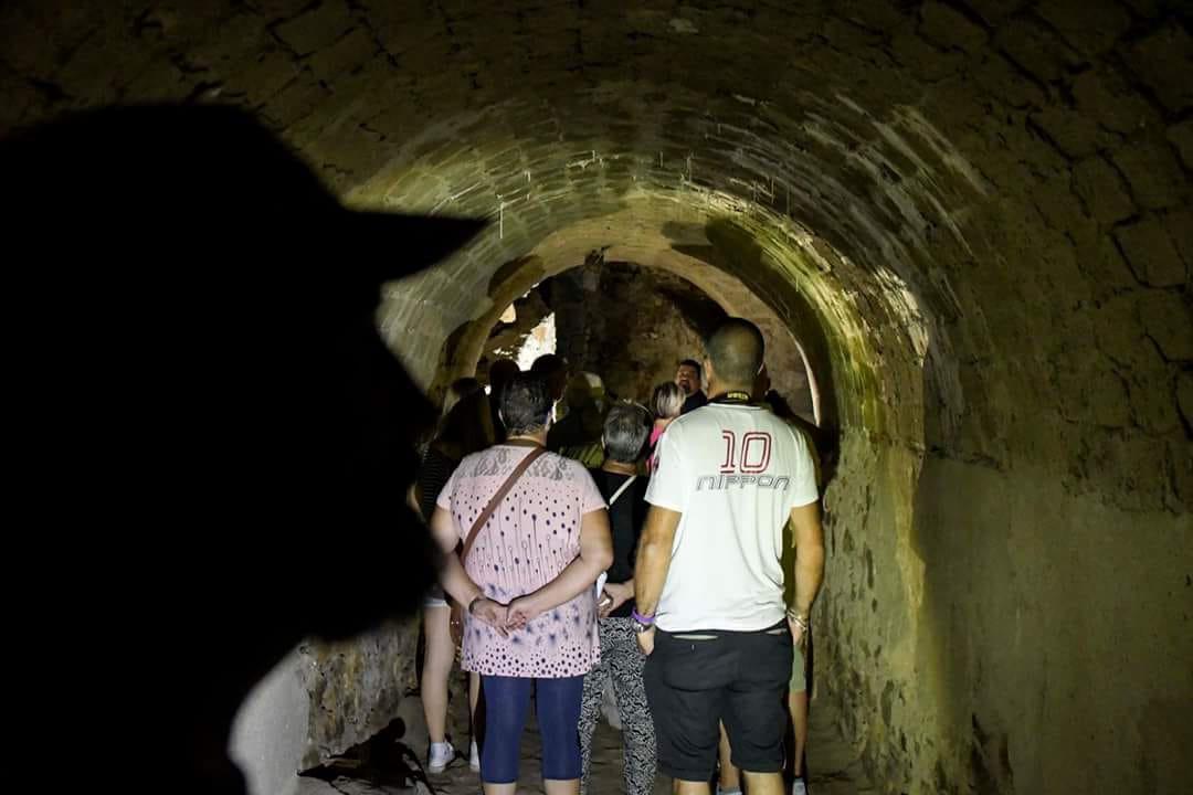 Uno scatto dalla seconda domenica di visite al rifugio sotto il Castello di Piombino