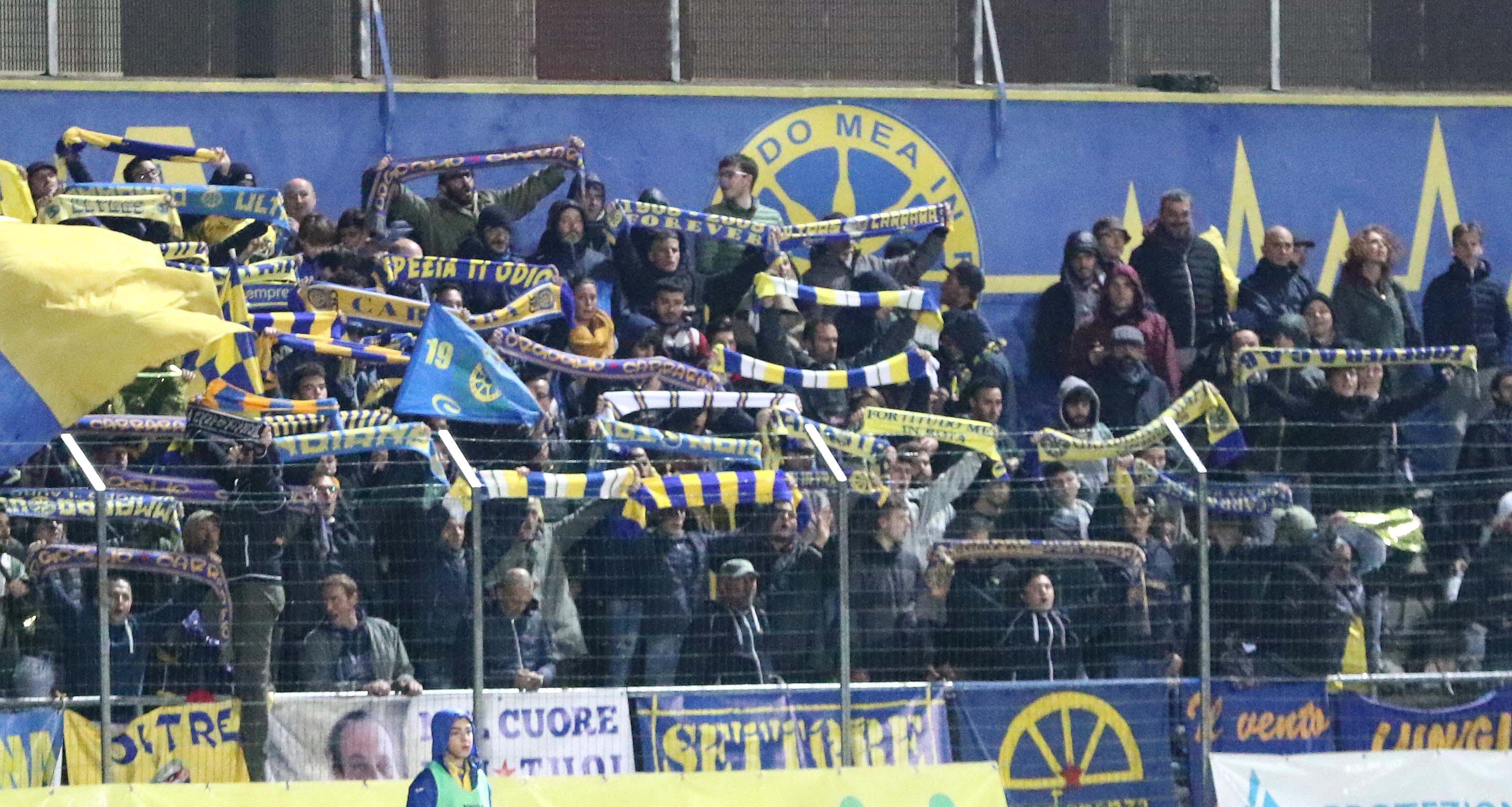 Tifosi allo Stadio dei Marmi