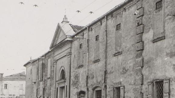 1954. Modena Convegni amorosi in Rua Frati scoppia lo scandalo