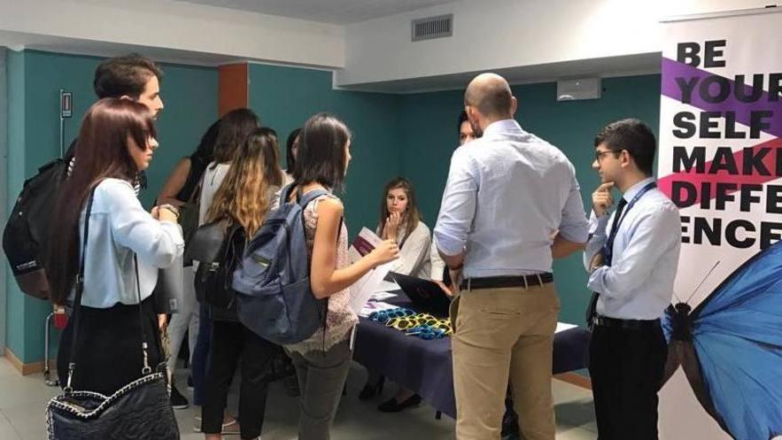 Dal turismo all’industria a caccia di dipendenti a Pisa