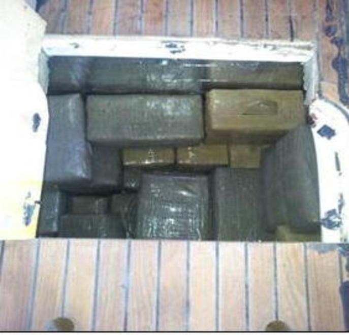 Barche truccate in porto per trasportare droga 