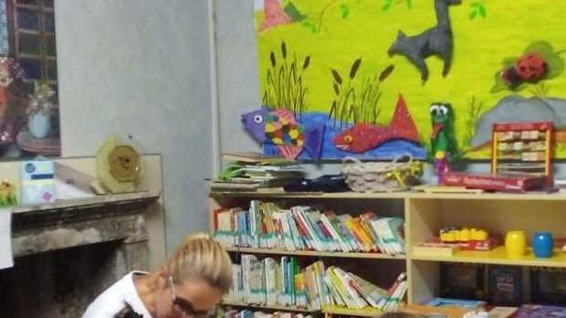 La biblioteca riapre e rilancia il baratto di libri e giocattoli